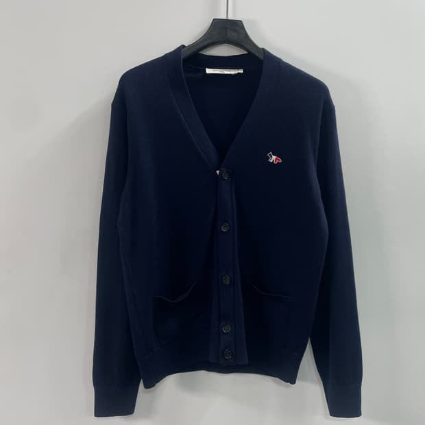 메종키츠네 폭스 브이넥 가디건 (on.830)