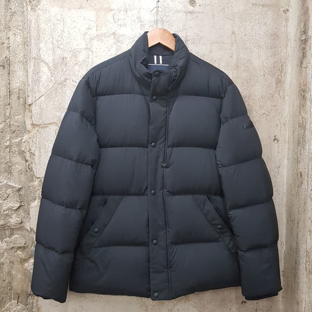 해지스 다운 패딩 105사이즈 