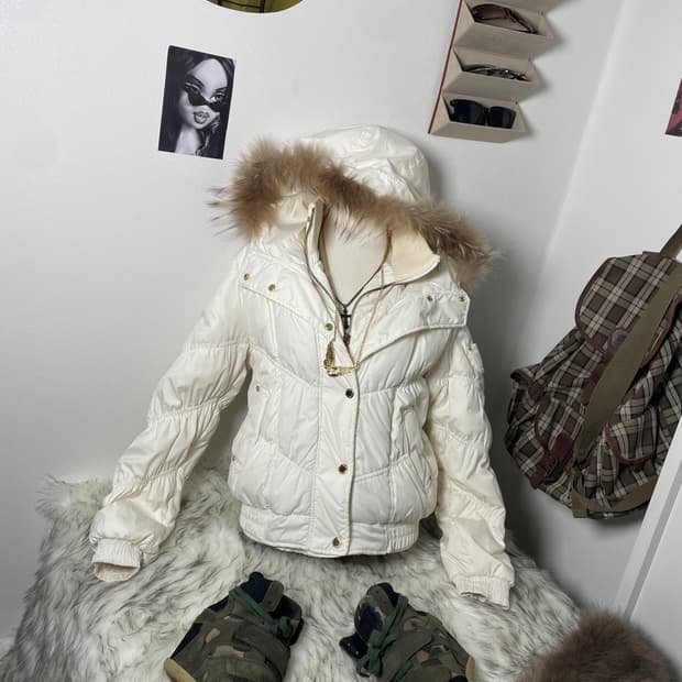 빈티지 화이트 갸루 셔링 패딩