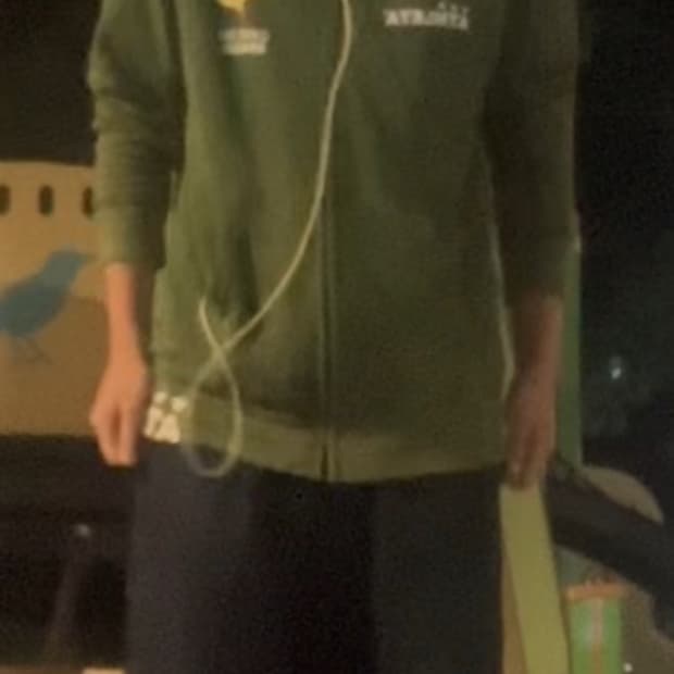 아슬레타 카페 브라질 후드집업 L