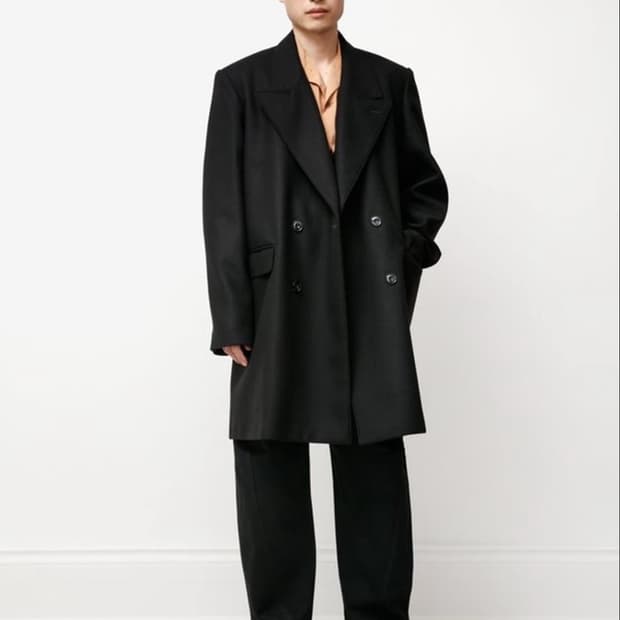 르메르21fw 더블브레스티드 숏코트 블랙46구매