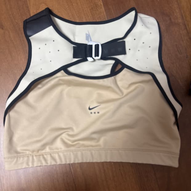 나이키 x 매튜윌리엄스 콜라보 브라탑