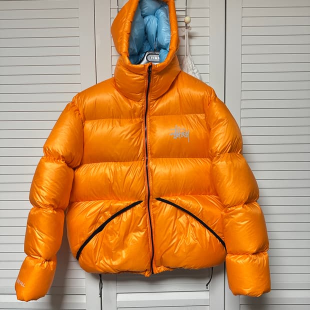 스투시 마이크로 립스탑 다운 오렌지 컬러 파카