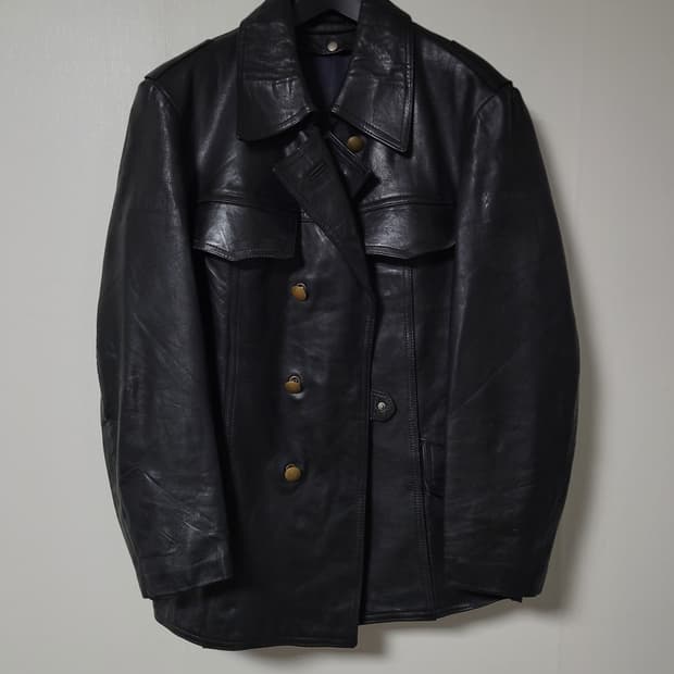 German 80s heavy leather coat