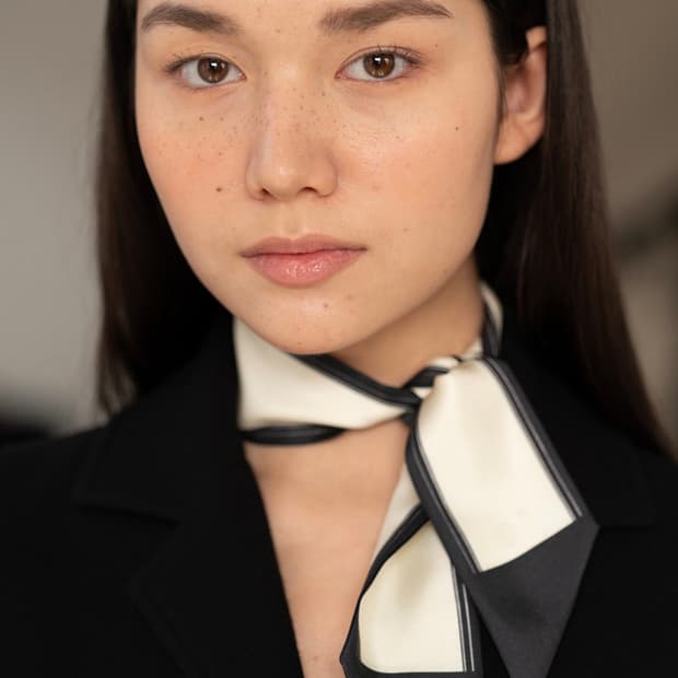 킨더살몬 실크스카프