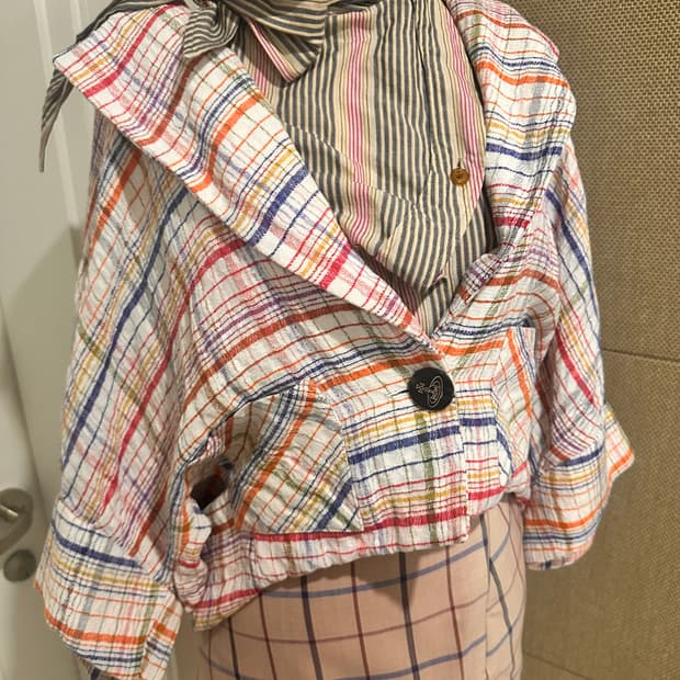 비비안웨스트우드 체크 가디건