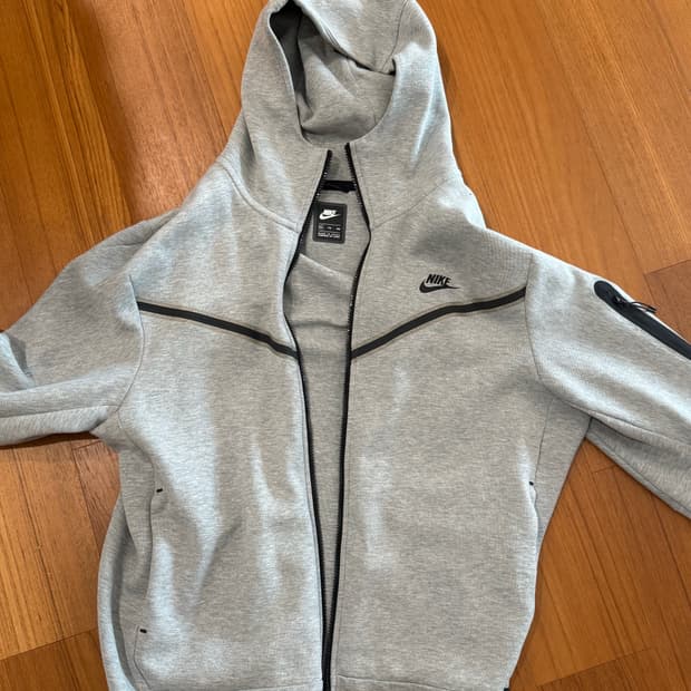 나이키 테크팩 팝니다