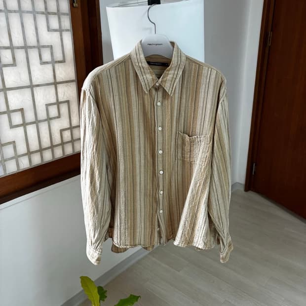 해칭룸 미발매 셔츠