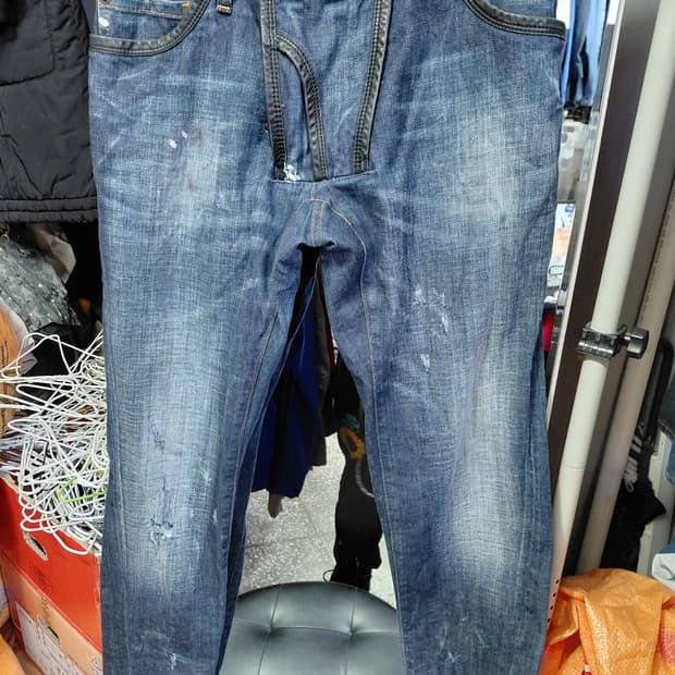 32 디스퀘어드 청바지 