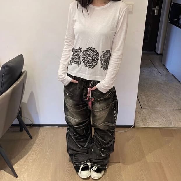 꼼데가르송 레이스 자수 롱 슬리브 티셔스