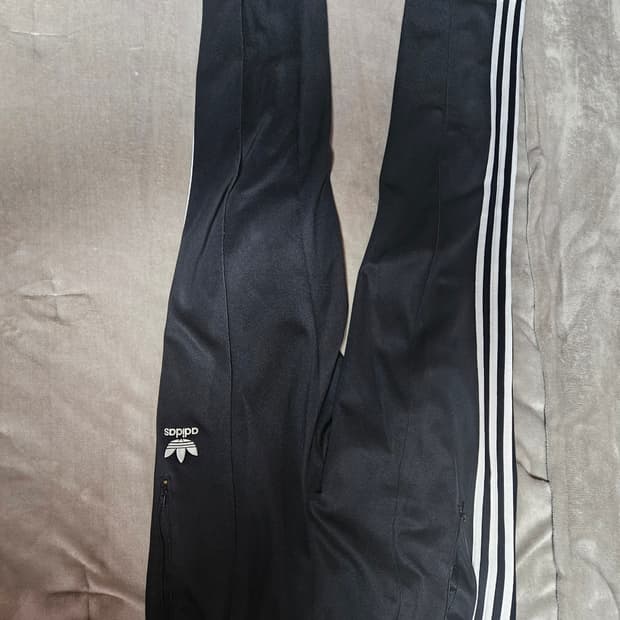 아디다스 유로파 팬츠 105사이즈 검은색