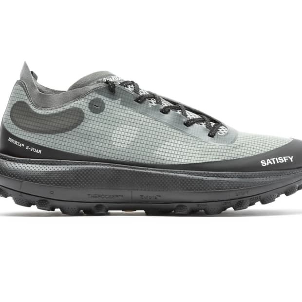 Satisfy 더 라커 쉐도우 275사이즈