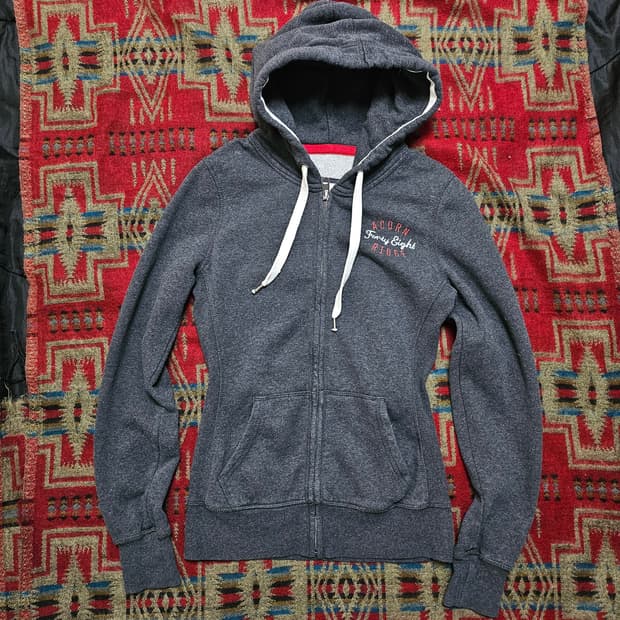 H&M 딱붙핏 차콜 후드 집업