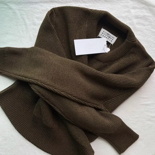 [L] 마르지엘라 풀오버 니트 올리브