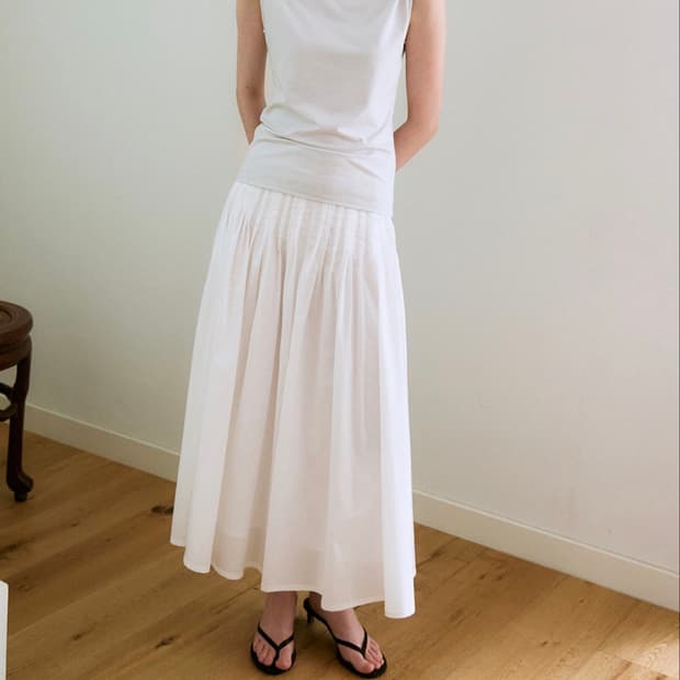 르누이 플리티드 스커트 새상품 lenuee Luz Yoke Pleated