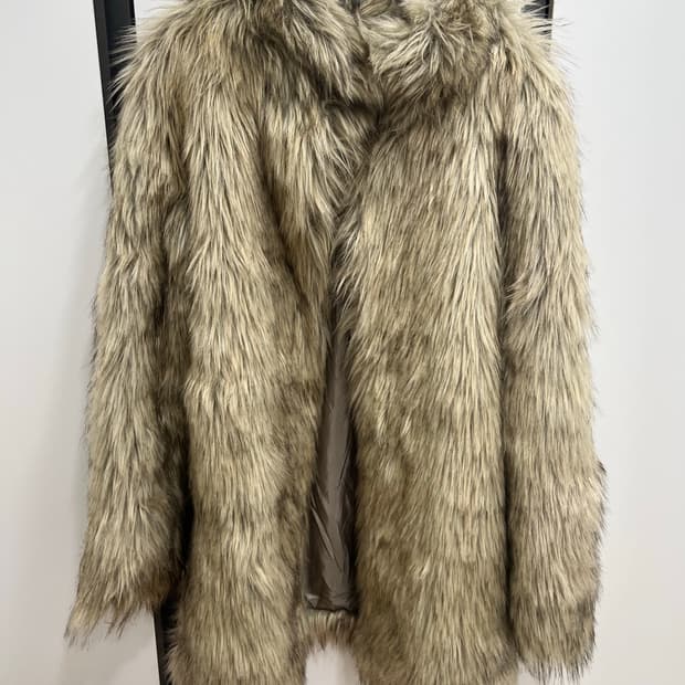 스튜디오테이블 퍼자켓