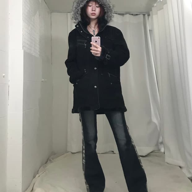 빈티지 블랙 앤 그레이 퍼 펑크 무스탕