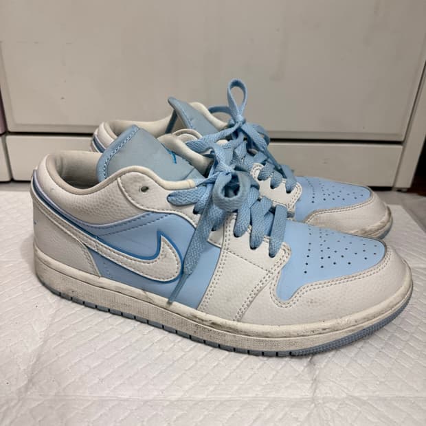 에어 조던 1 로우 세일 아이스