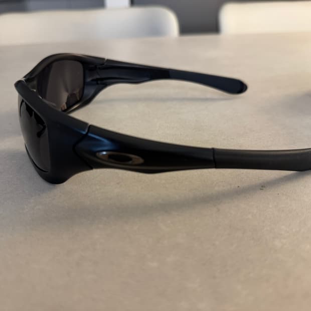 오클리 스트레이트자켓