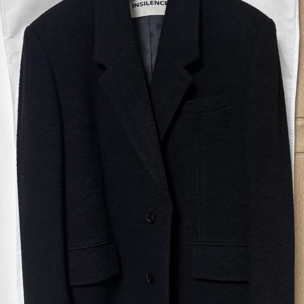 인사일런스 텍스처드 울 블레이저 M