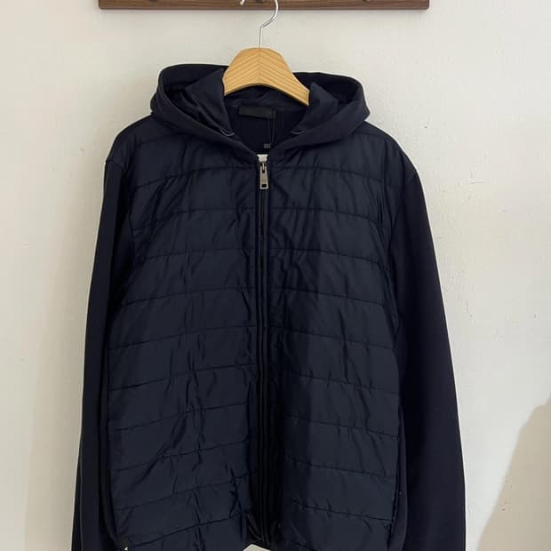 프라다 후드집업