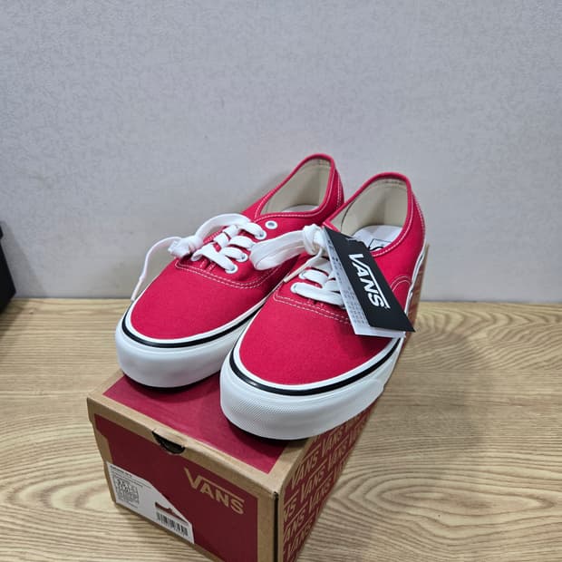 275 반스 애너하임 44dx 어센틱 레이싱레드