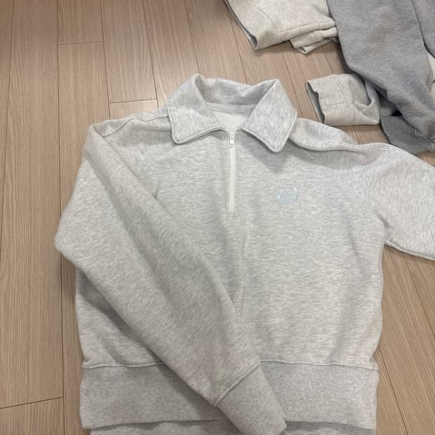 마조네 하프집업