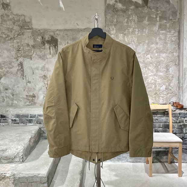 프레드 페리 베이지 로고 히든 집업 코튼 자켓