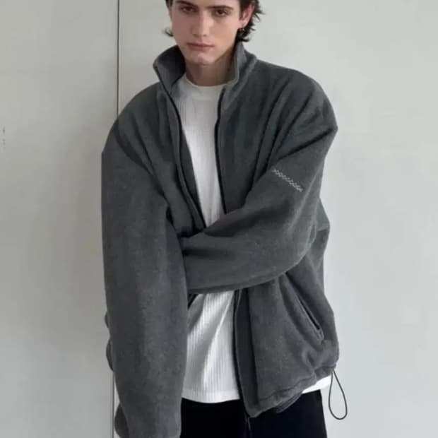 준느 플리스 M 구매합니다