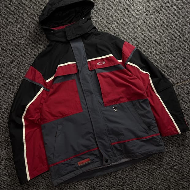 00s 오클리 올드스쿨 인슐레이션 스노우 마운틴 자켓 1721