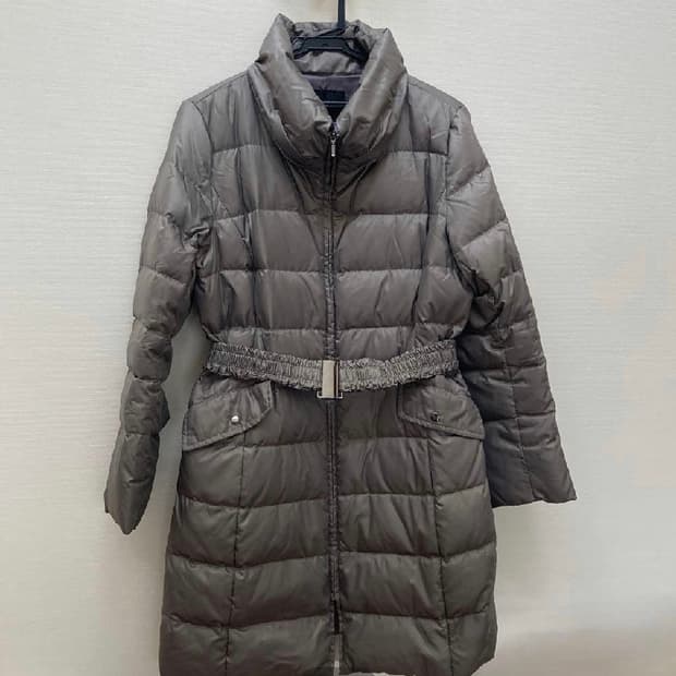 [RARE] PRADA 벨티드 트라이앵글 로고 여성 롱 패딩