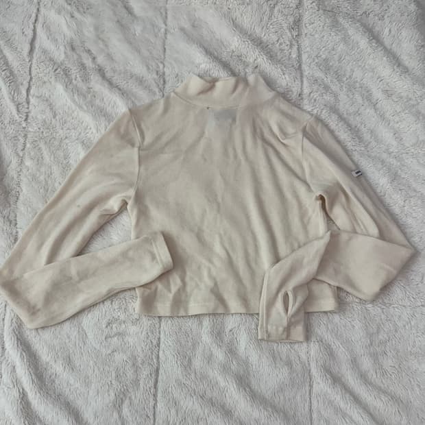 체리퀴리 목폴라 긴팔티