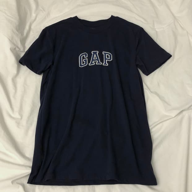 [새상품] 갭 로고 반팔티셔츠 (navy)