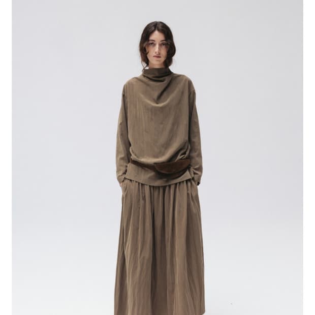 모이아 Soft Shirred Skirt (Brown)