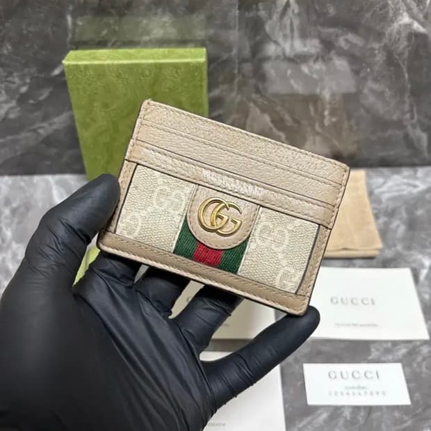 구찌 오피디아 GG 금장로고 카드지갑