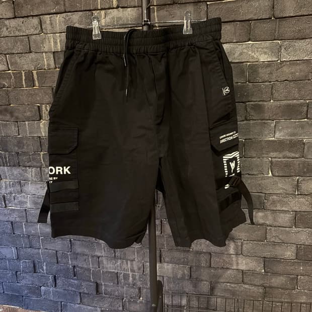 [새상품] 라이프워크 남성 반바지 (L)