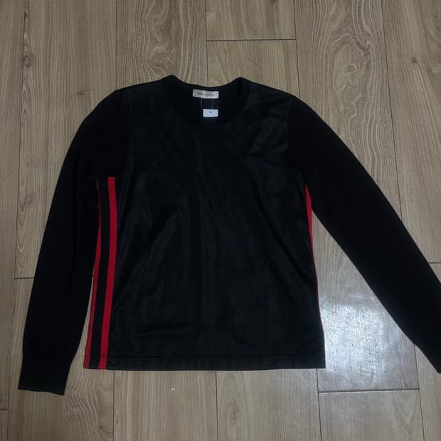 Commedes carcons 트랙져지탑