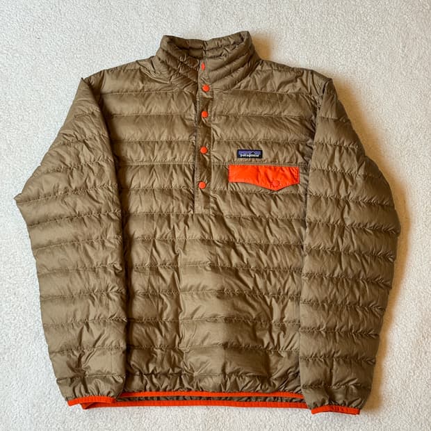 파타고니아 다운 스냅 티 브라운/오렌지