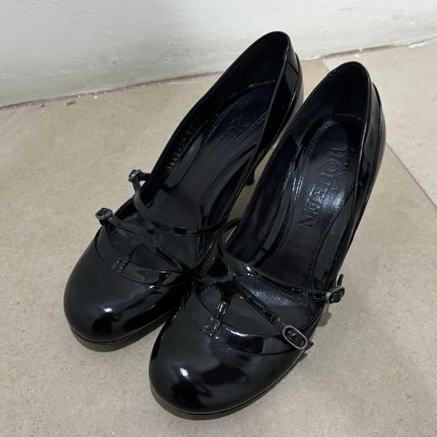 alexander mcqueen mary jane heels