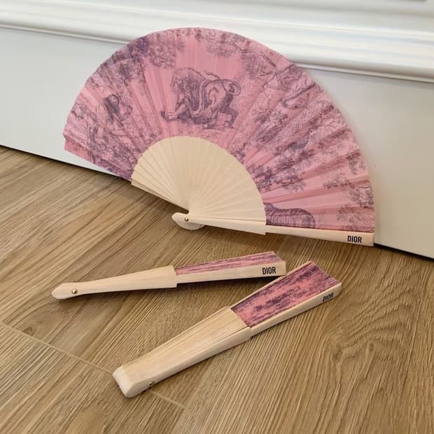 디올뷰티 리비에라 부채 핑크 디올 기프트