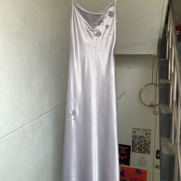 고급미💅 실버 플라워 새틴 파티 드레스