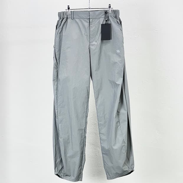 산산기어 22ss 나일론 사이드 스냅 팬츠 카키