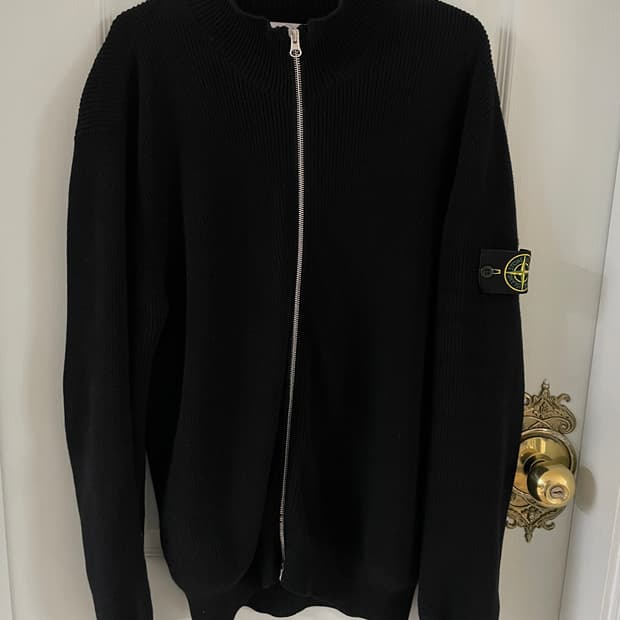 스톤아일랜드 블랙 니트 집업 M