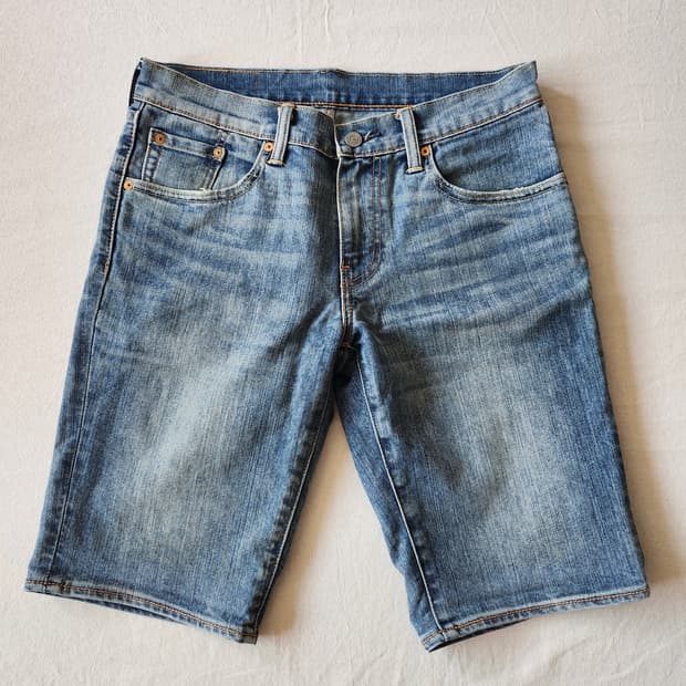 Levis 502 denim shorts