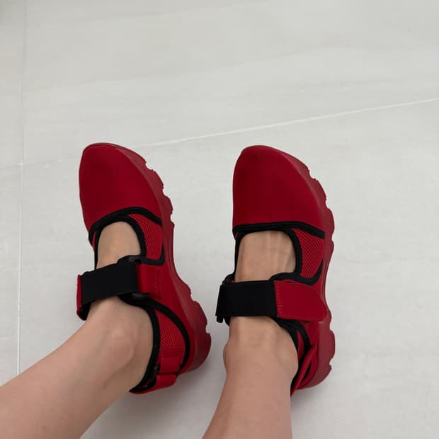 마르니 벨크로 스니커즈