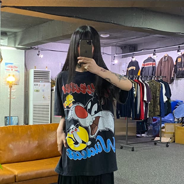 빈티지 루니툰즈 실베스터 프린팅 블랙 반팔 B5064