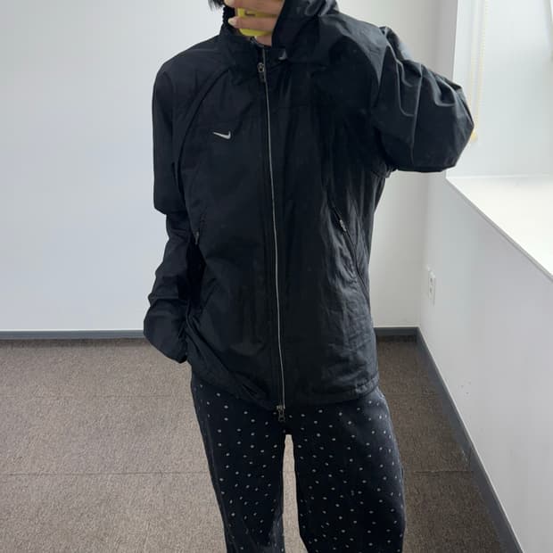 Nike 나이키 스몰로고 블랙 바람막이