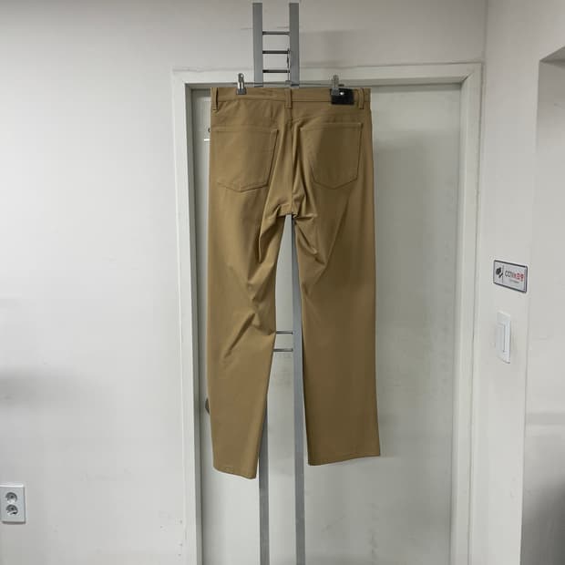 베르사체 베이지 팬츠 36