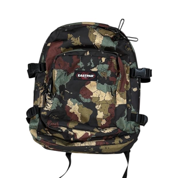 이스트팩 프로바이더 카모 백팩