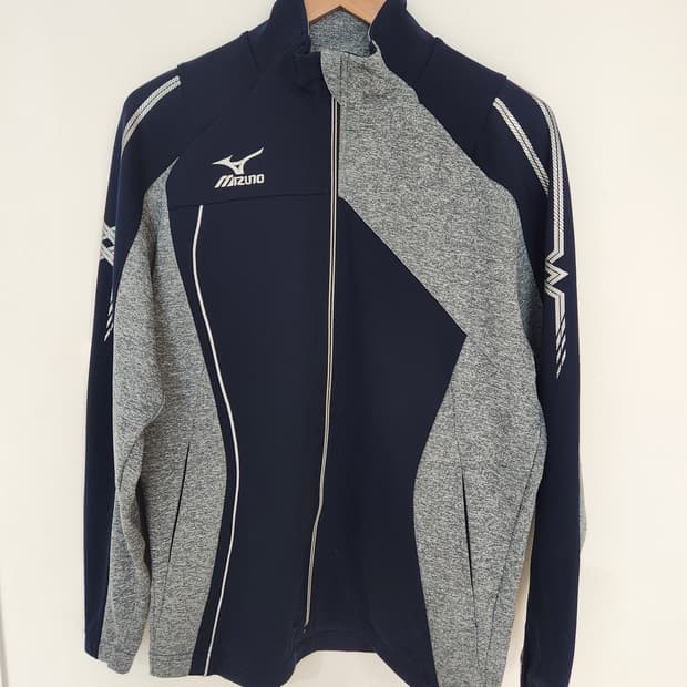 남자 미즈노 트랙 자켓 L